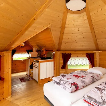 L'estela Sur Le Gr70 Кемпинг *