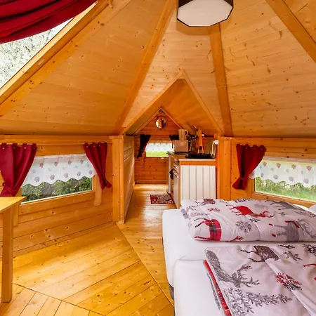 L'estela Sur Le Gr70 Кемпинг