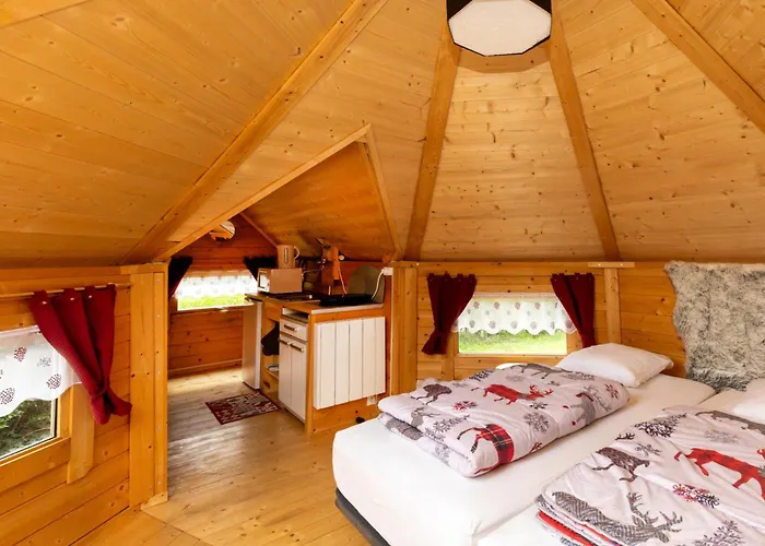 L'estela Sur Le Gr70 Кемпинг *