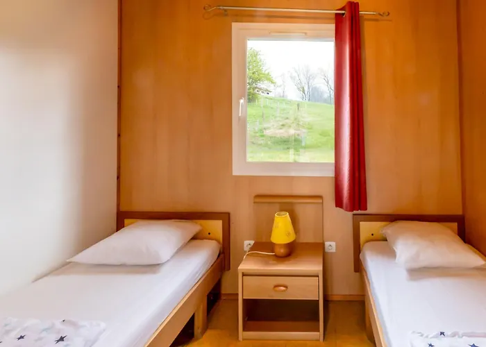 L'estela Sur Le Gr70 Campsite